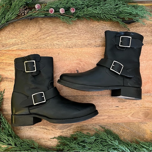 Frye Vicky Engineer Short Buckle Motorcycle Boot in Black Leather Size 7.5B - Picture 10 of 16